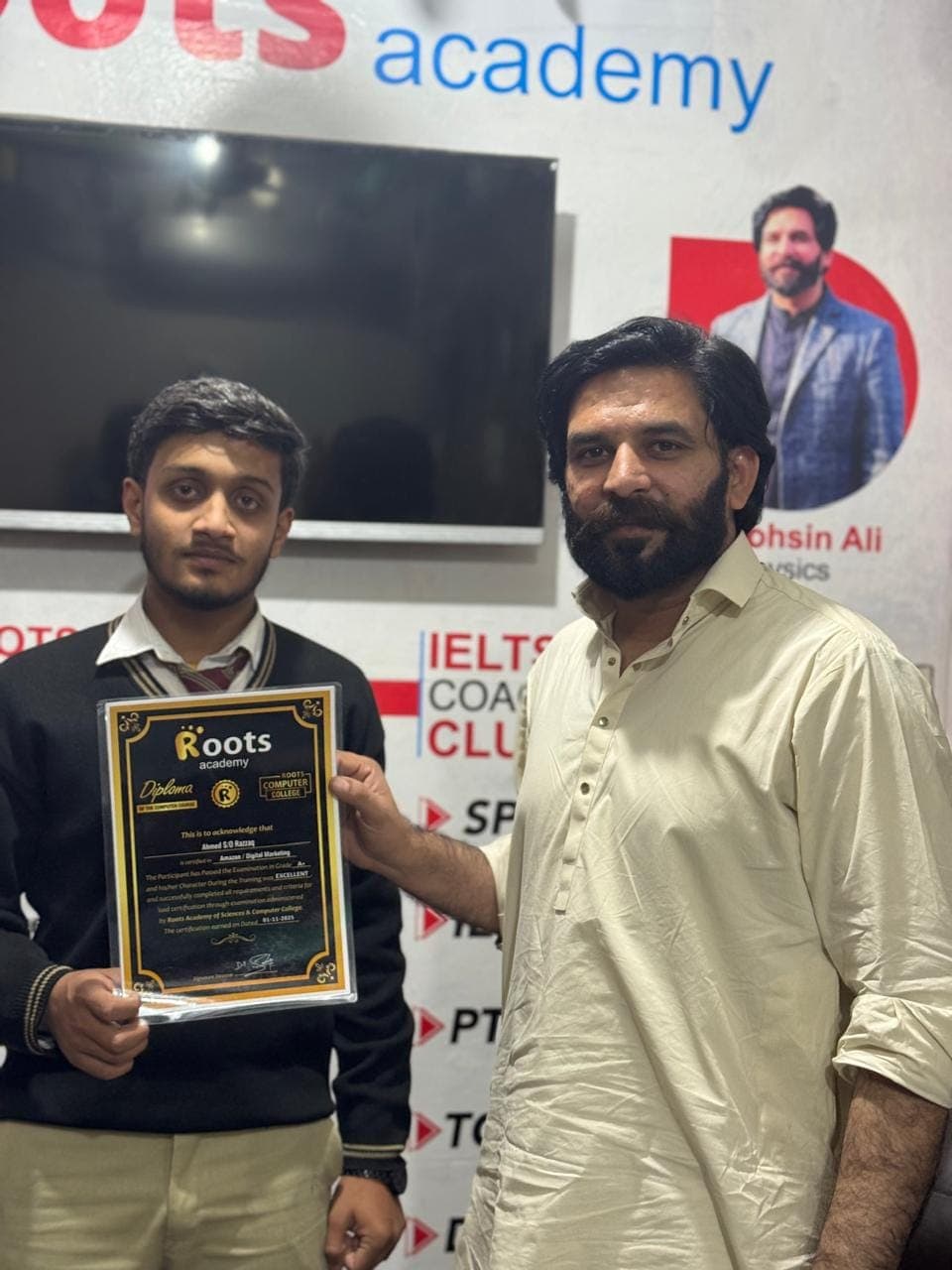 Diploma awarded — computer courses graduate — Roots Academy of Sciences Daska